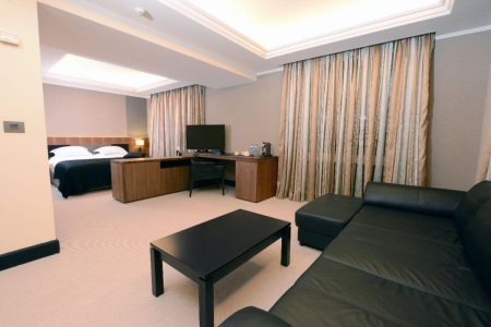 Executive Suite in a Hotel – Qalamoun