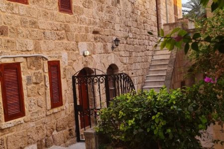 Authentic House – Jbeil