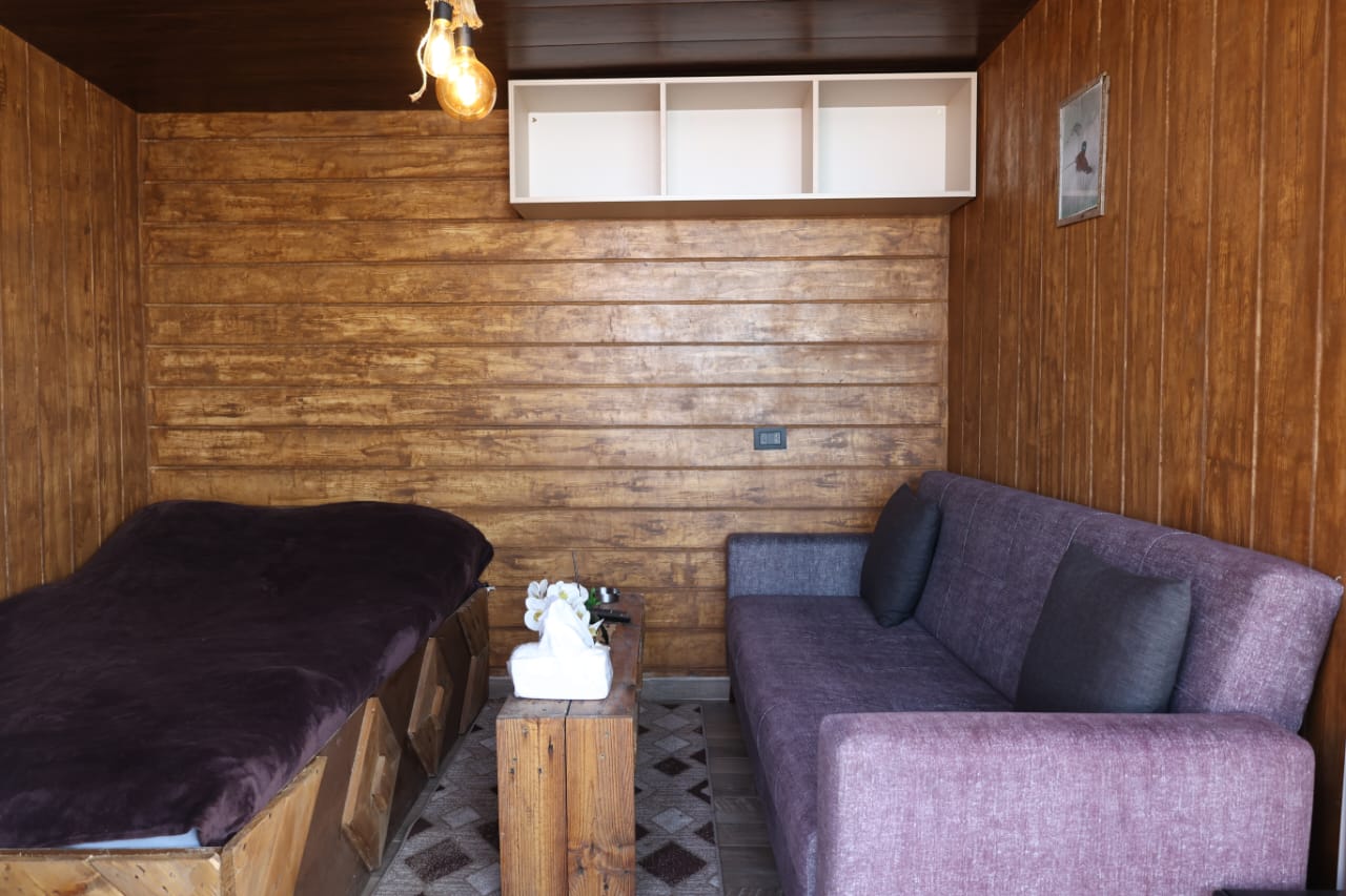 Small Hut – Faraya