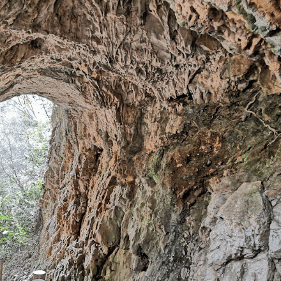 Mabaj Grotto