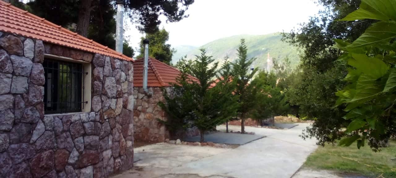 Stone Bungalow (3) – Oudin, Andqet