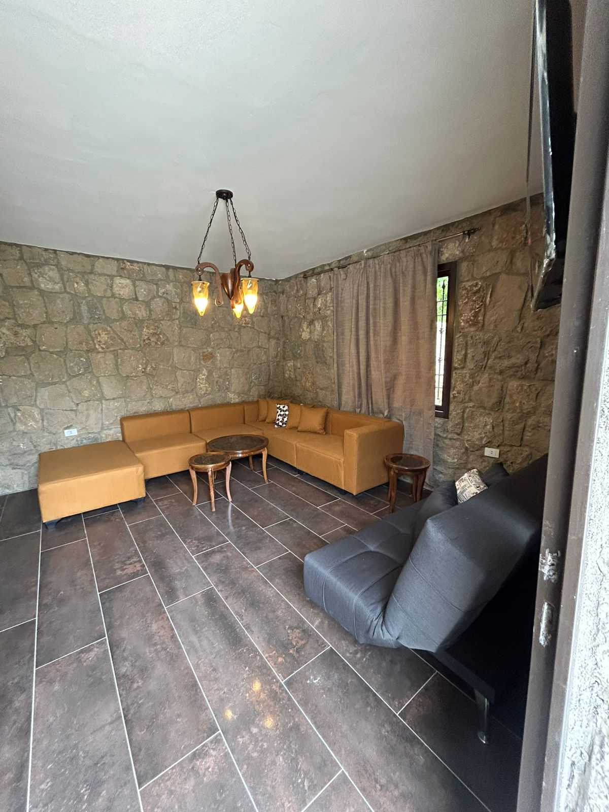 Stone Bungalows – Mazraat Kfardebian