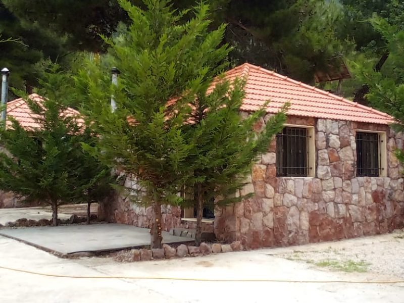 Stone Bungalow (2) – Oudin, Andqet