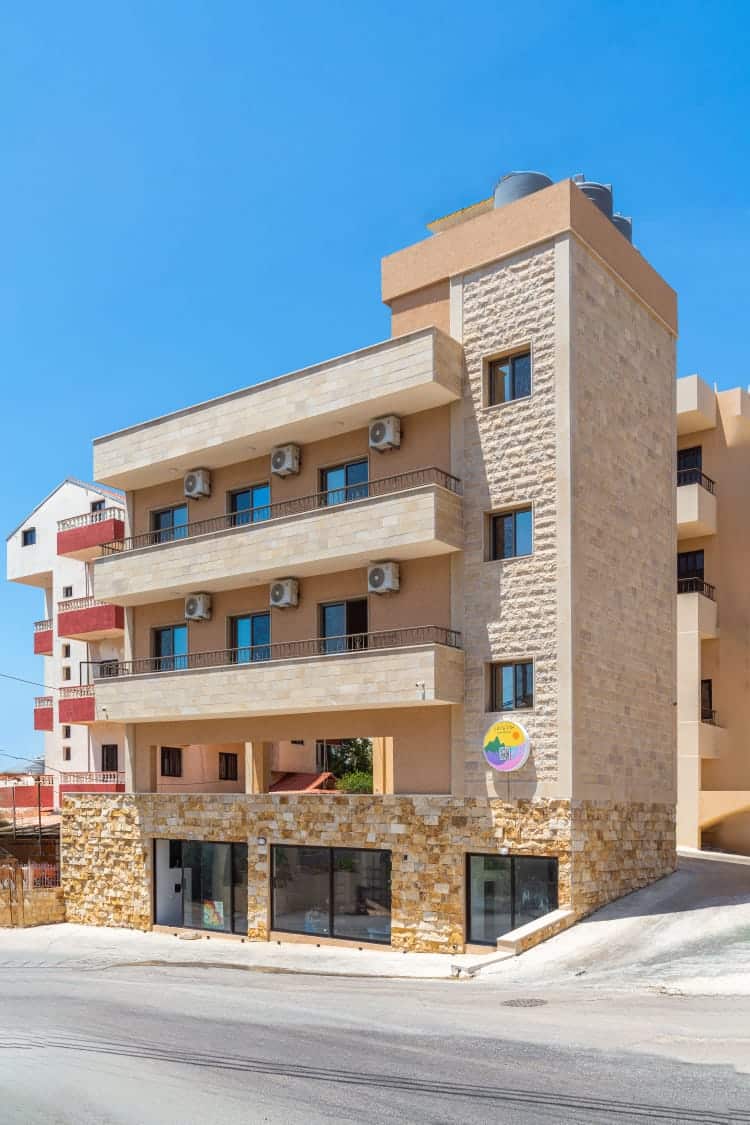 Sunrise Apartment  – Entrance of Batroun