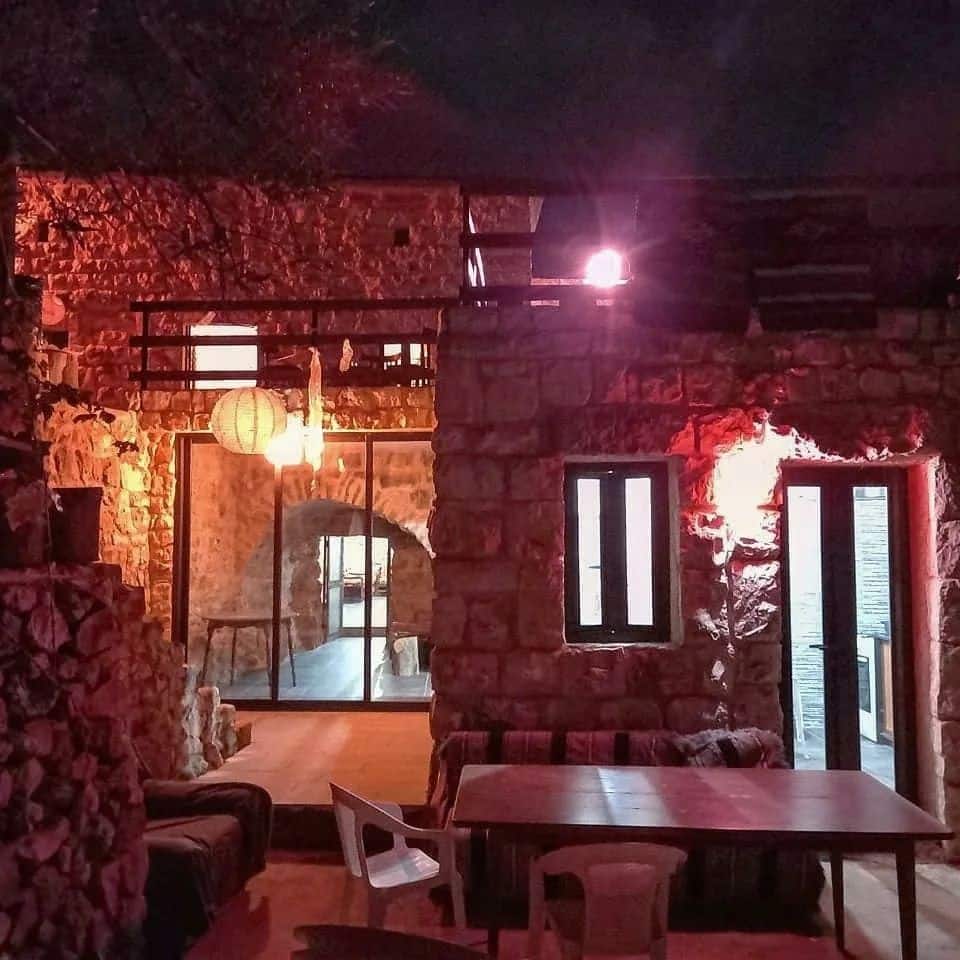 Stone Guesthouse – Ain Kfaa, Jbeil