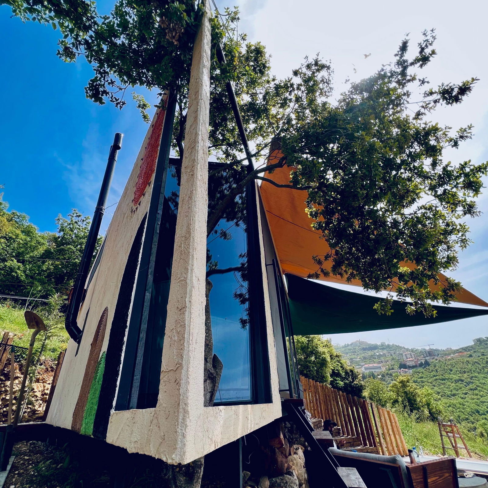 TreeHouses- Ain el Teffaha, El Matn