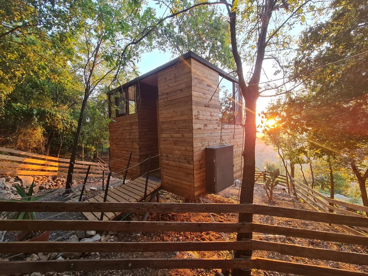 TreeHouses- Ain el Teffaha, El Matn