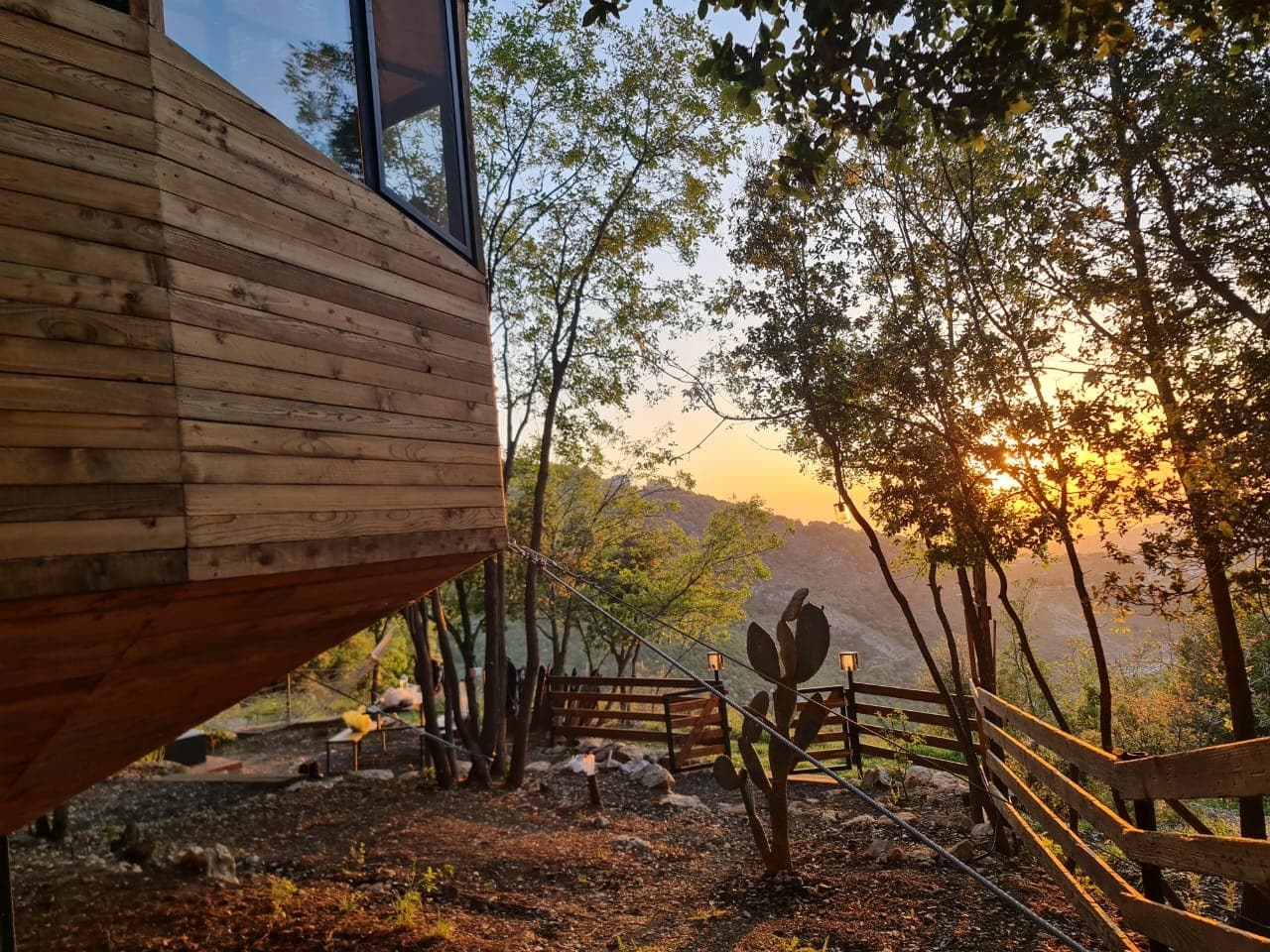 TreeHouses- Ain el Teffaha, El Matn