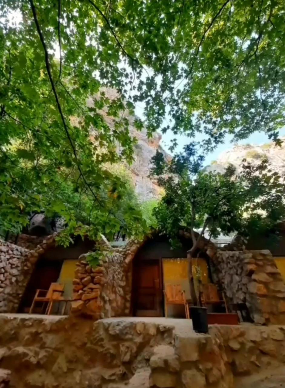 Caves – Tannourine el Tahta