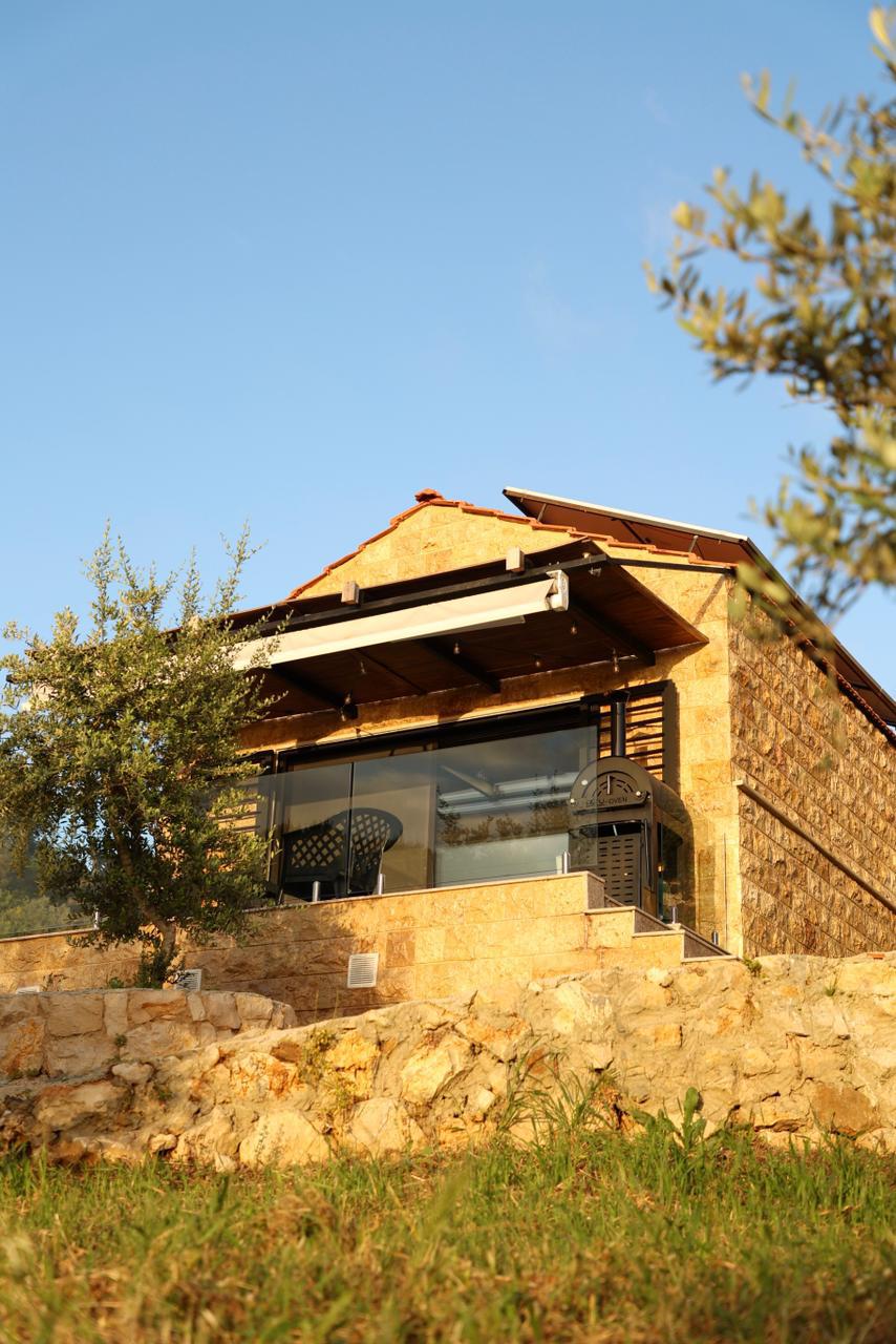 Guesthouse with Pool – Daqqoun, Chouf