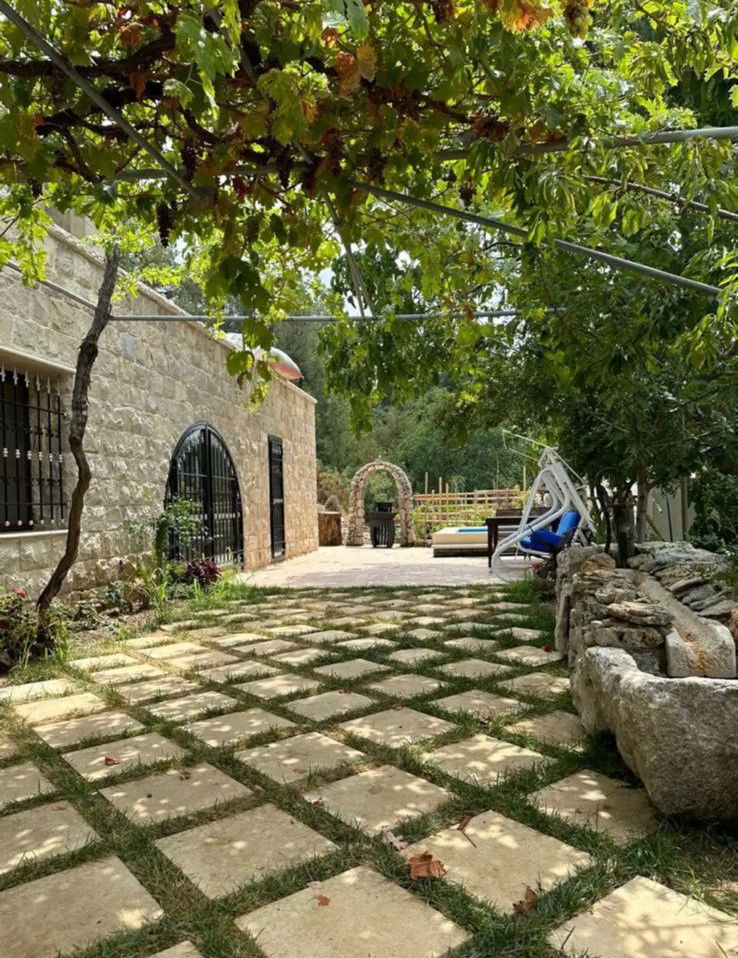 بيت ضيافة – ساقي رشميا, جبيل