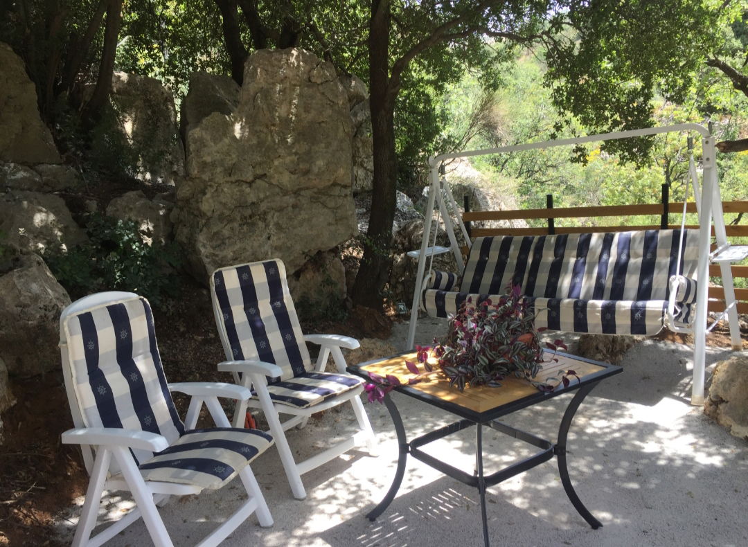 Oak Mini Villa – Bmahray, Chouf