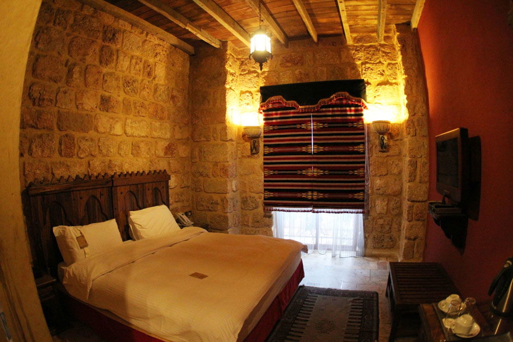 Single Standard Room in a Traditional Village – Beirut