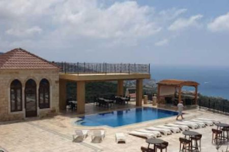 Private Pool for Night Shift – Kfarabida, Batroun