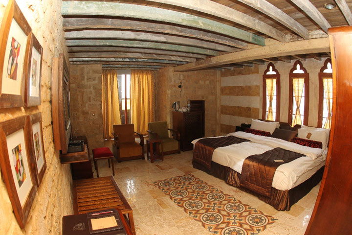 Deluxe Double Room in a Traditional Village – Beirut