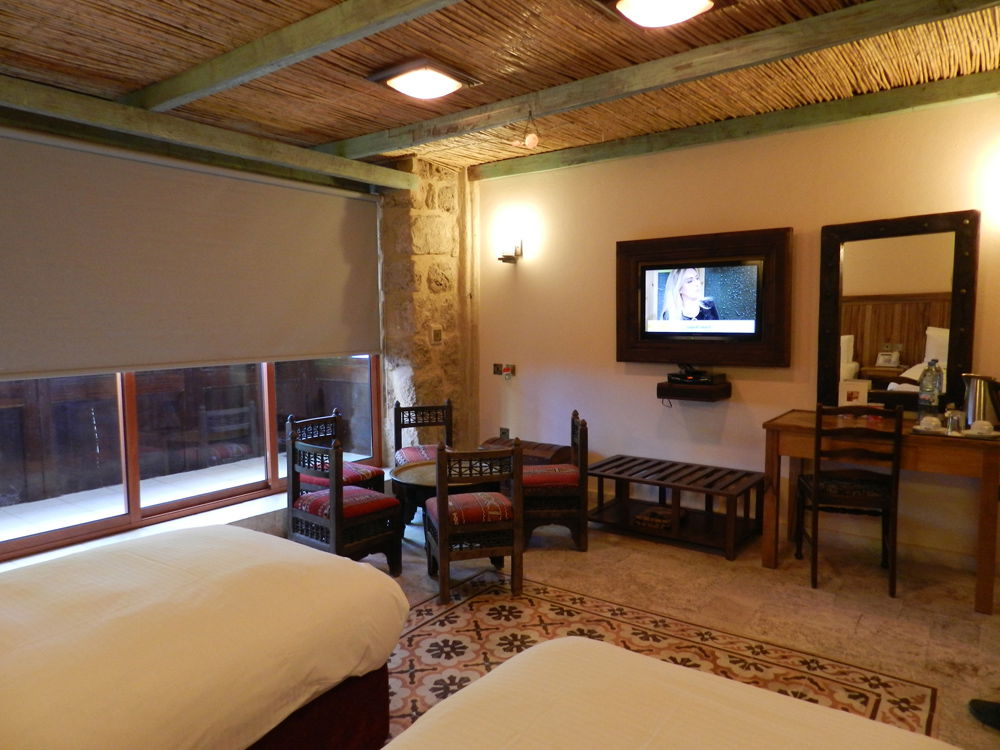 Deluxe Double Room in a Traditional Village – Beirut