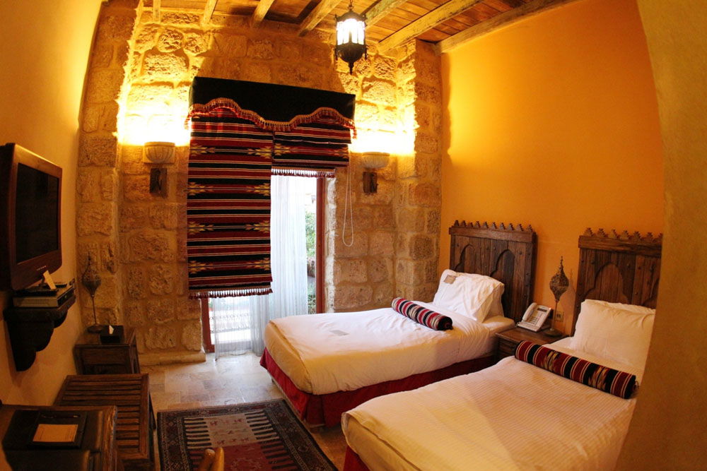 Single Standard Room in a Traditional Village – Beirut