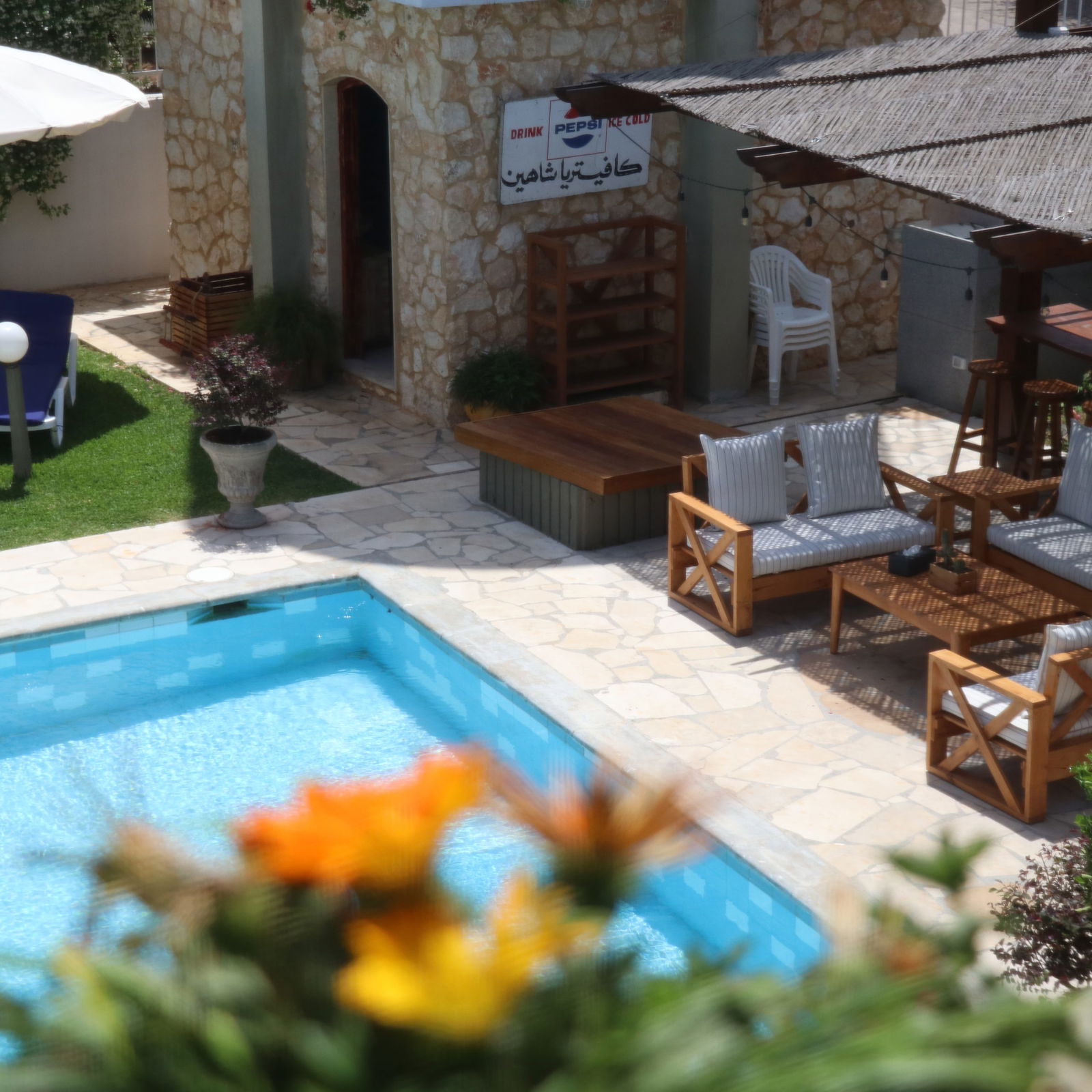 Guesthouse with Pool – Barsa, Koura