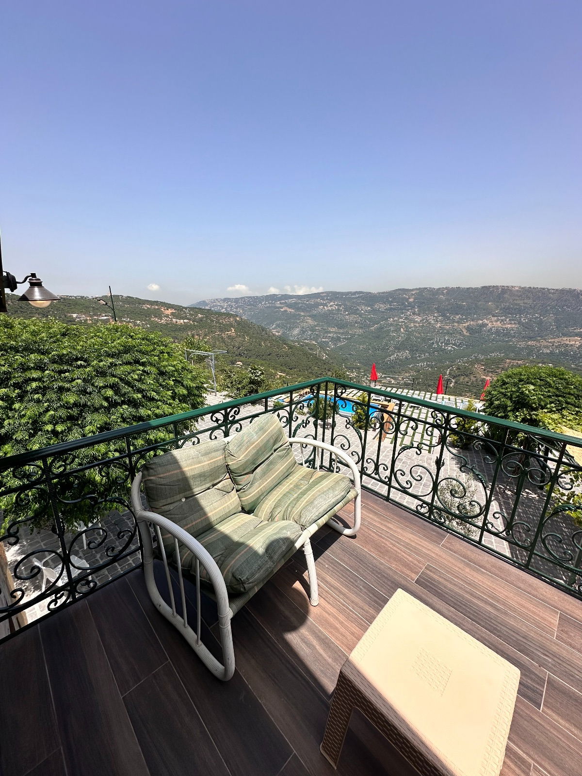 Stone House with Pool for Day Use (no sleeping) – Qornayel, Baabda