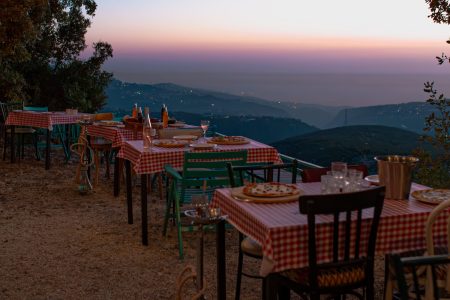 Book a Van for a Private Dinner (without sleeping) – Kfar Akab, Matn