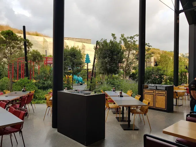 Roadster Diner Black Barn Jbeil