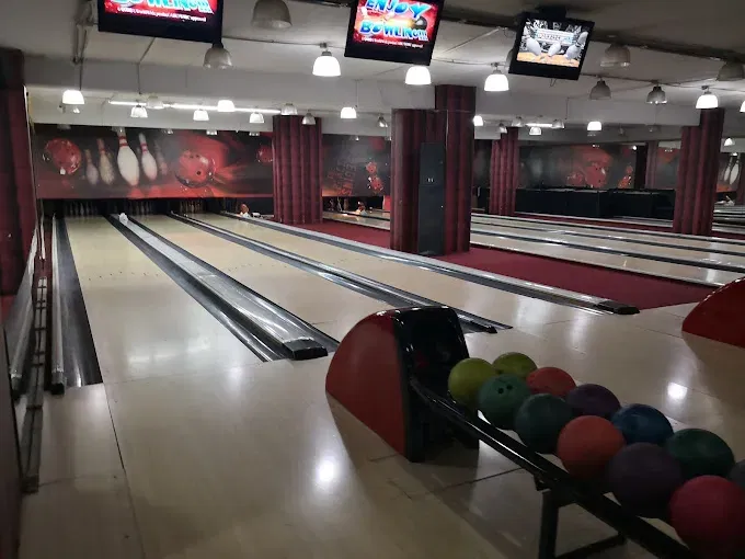 Boogie Strike Bowling